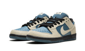 Nike Dunk SB Low Light Cream Thunderstorm