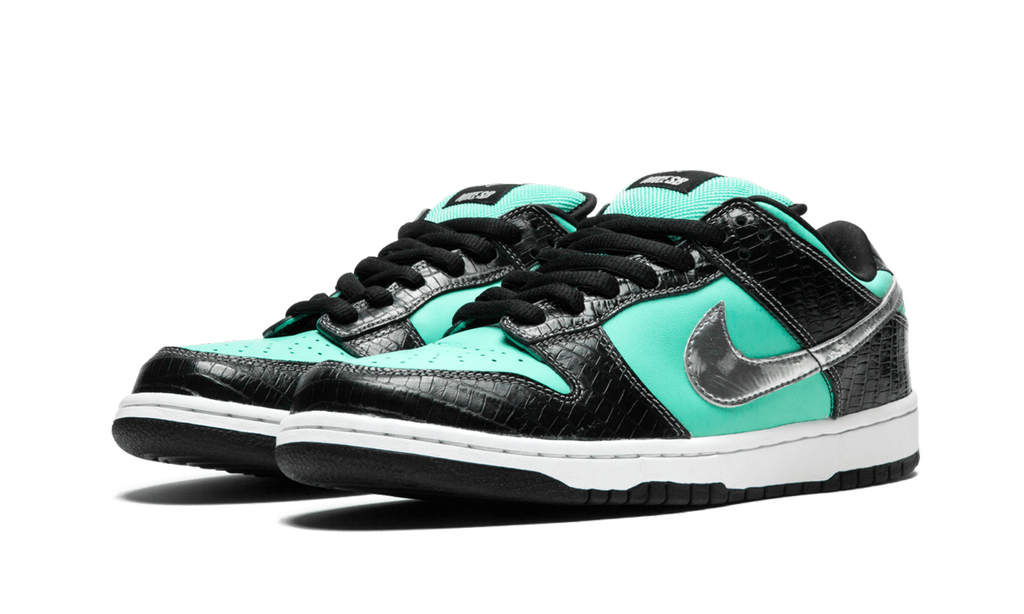 Nike SB Dunk Low Diamond Supply Co. Aqua Blue