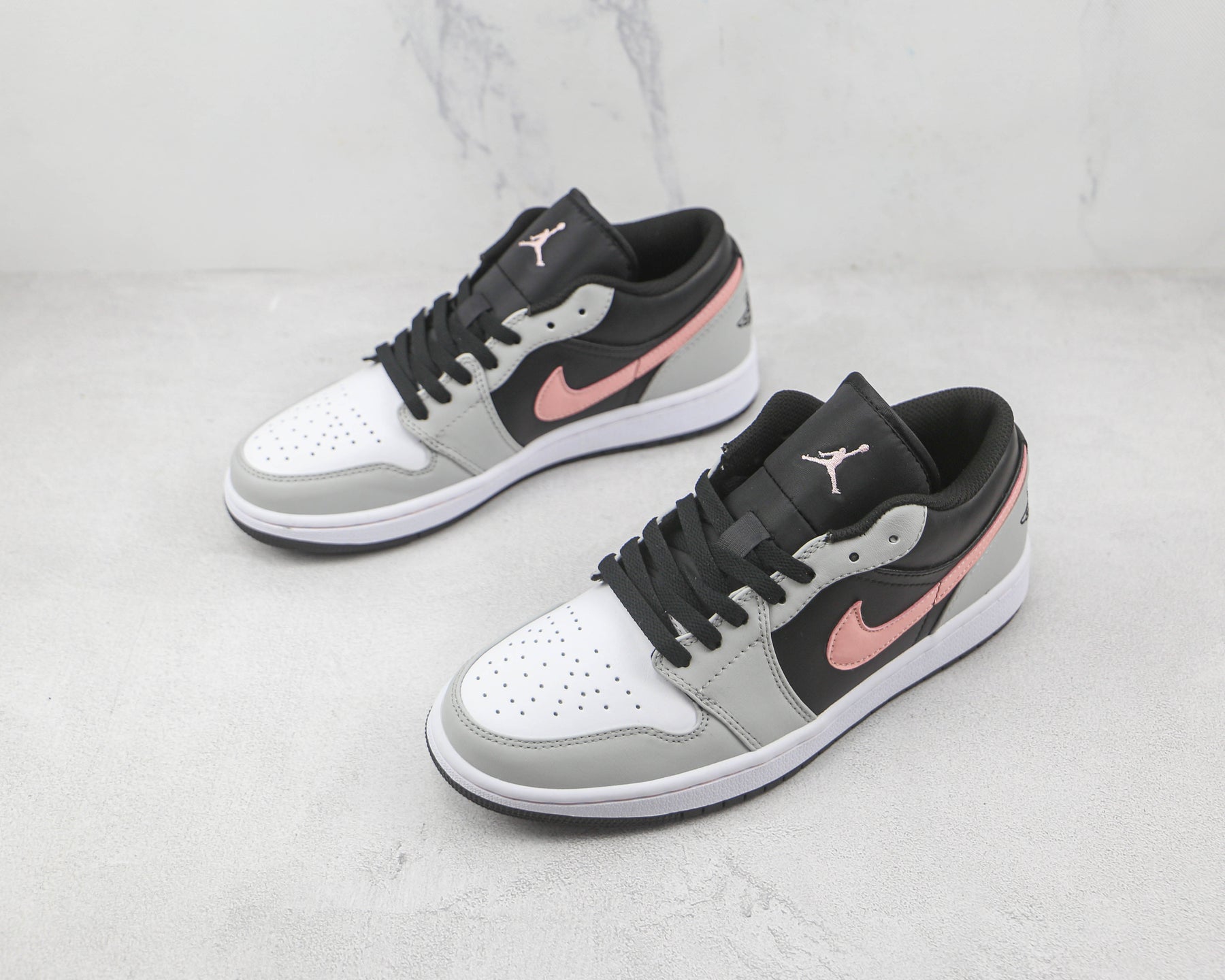 Jordan 1 Low Black Grey Pink