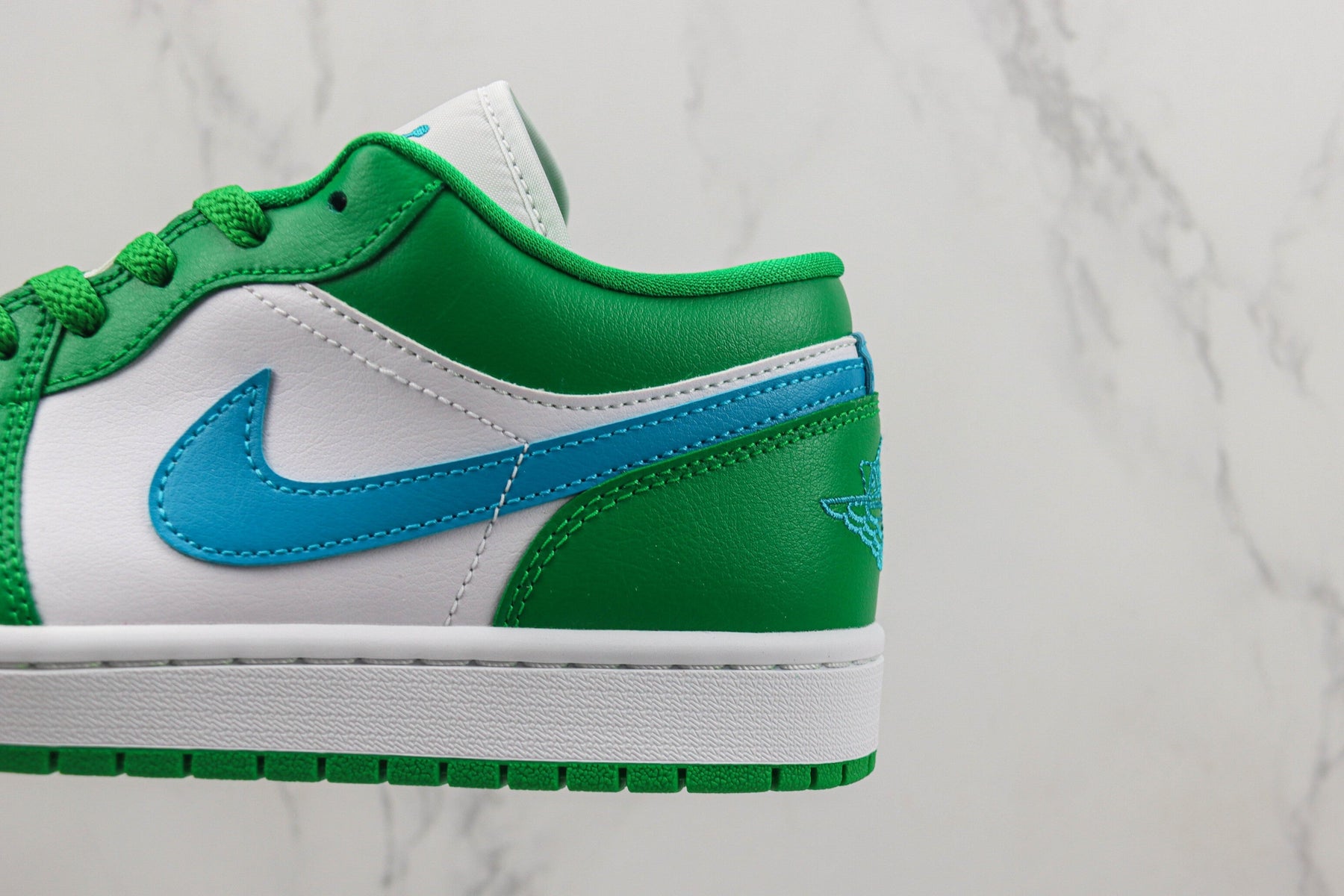 Jordan 1 Low Lucky Green Aquatone