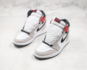 Jordan 1 Retro High Light Smoke Grey