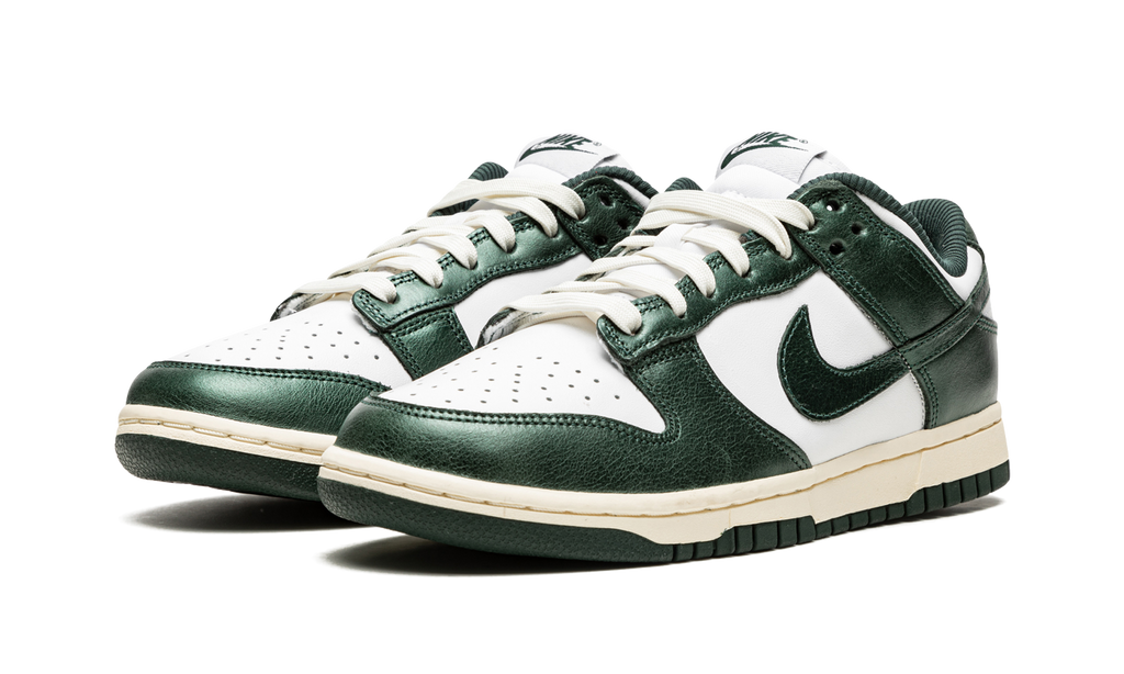 Nike Dunk Low Vintage Green (W)