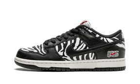 Nike SB Dunk Low Quartersnacks Zebra