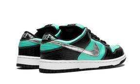 Nike SB Dunk Low Diamond Supply Co. Aqua Blue