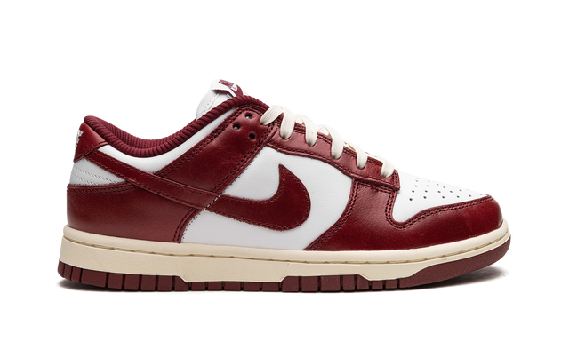 Nike Dunk Low PRM Vintage Team Red