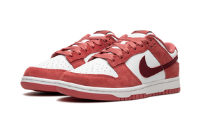 Nike Dunk Low Valentine's Day (2024)