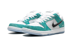 Nike SB Dunk Low April Skateboards