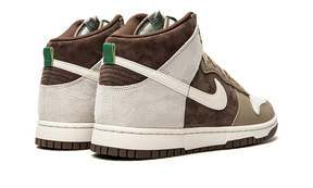 Nike Dunk High Light Chocolate